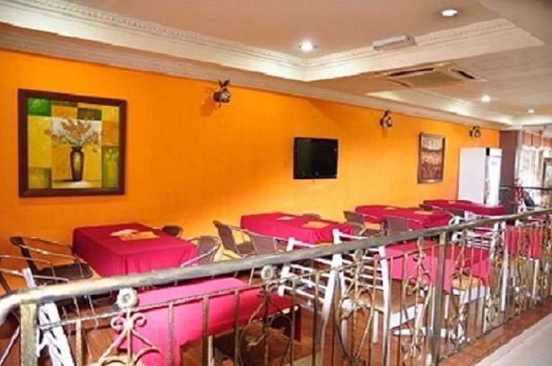 Oyo 103 V'La Garden Hotel Kuala Lumpur Extérieur photo