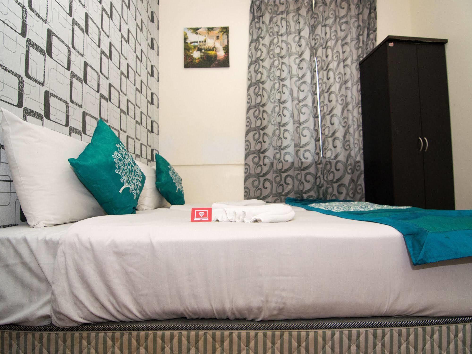 Oyo 103 V'La Garden Hotel Kuala Lumpur Extérieur photo